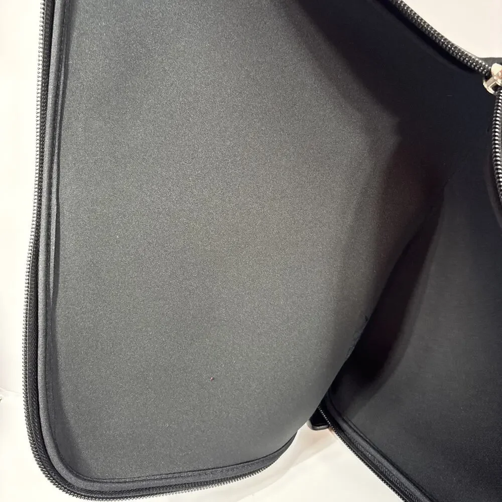 VIE Neoprene Computer Sleeve Black 15 Inch New